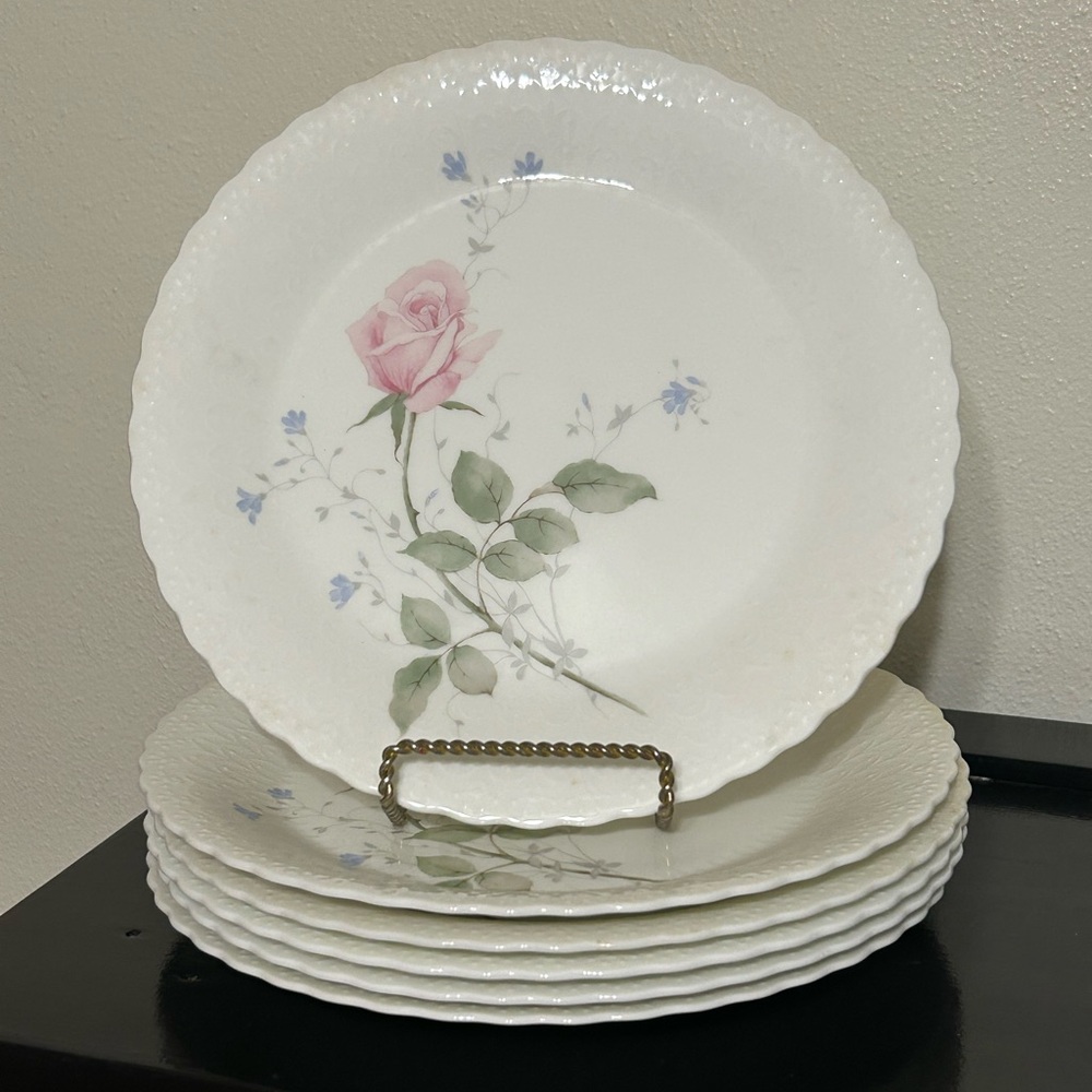 Mikasa Bone China April Rose A7053‎ Set of 6 Dinner Plates